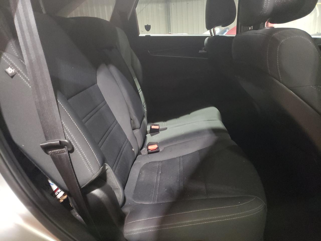 Photo 6 from auction – 2016 KIA SORENTO LX with VIN 5XYPGDA53GG104384
