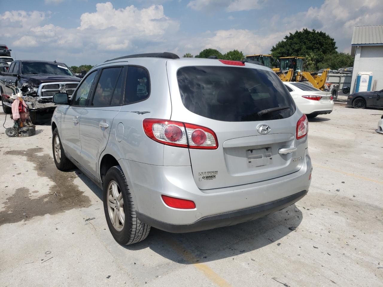 Photo 3 from auction – 2010 HYUNDAI SANTA FE G with VIN 5NMSG3AB3AH381060