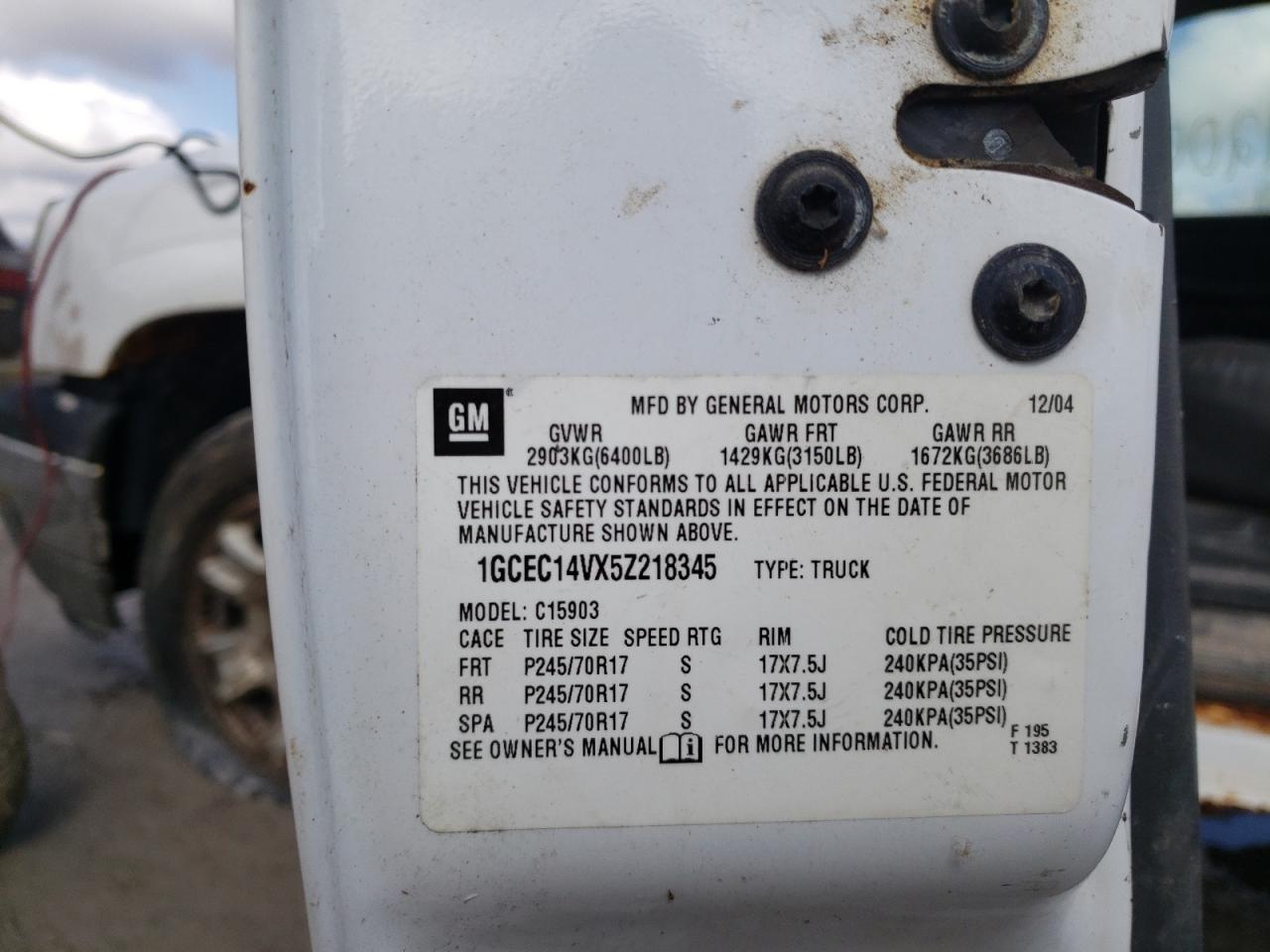 Photo 10 from auction – 2005 CHEVROLET SILVERADO with VIN 1GCEC14VX5Z218345