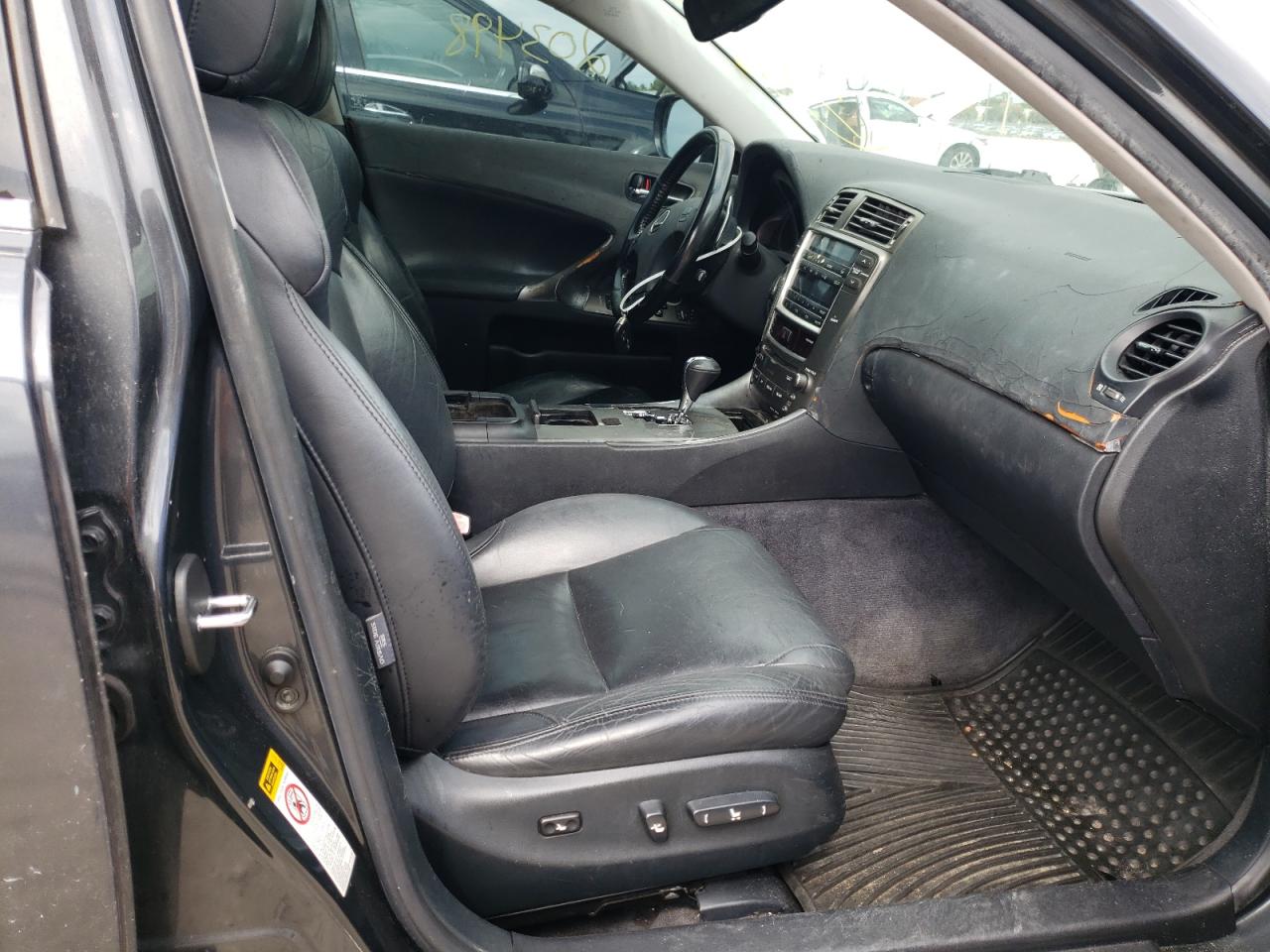 Photo 5 from auction – 2006 LEXUS IS 250 with VIN JTHBK262165004950