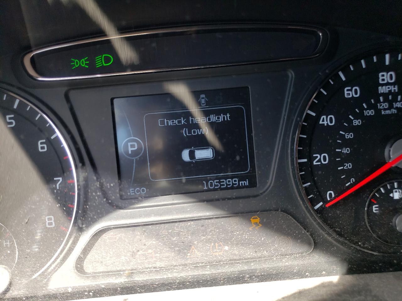 Photo 8 from auction – 2016 KIA SORENTO LX with VIN 5XYPG4A34GG041844