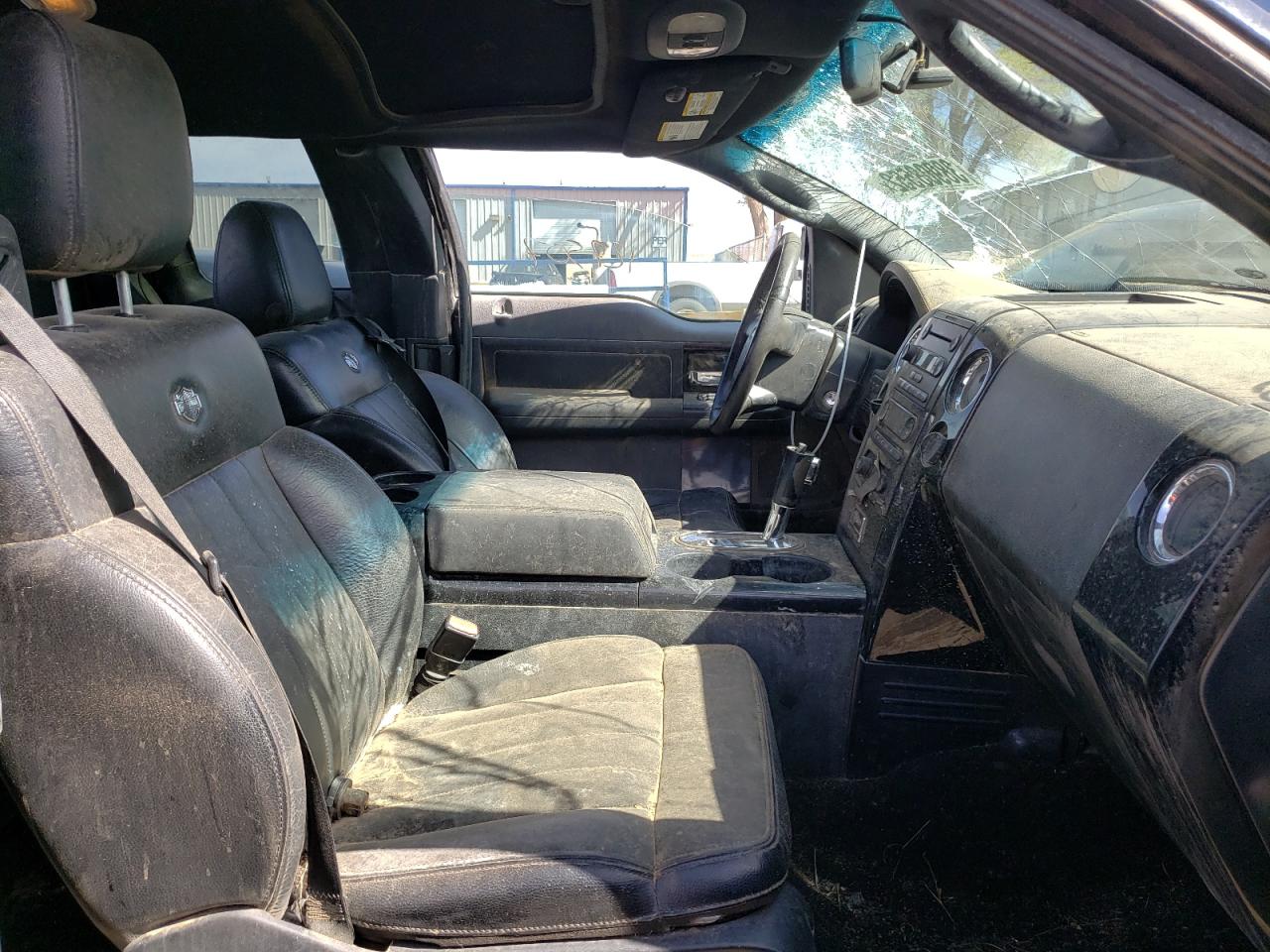 Photo 5 from auction – 2006 FORD F150 with VIN 1FTRX12596FA50113