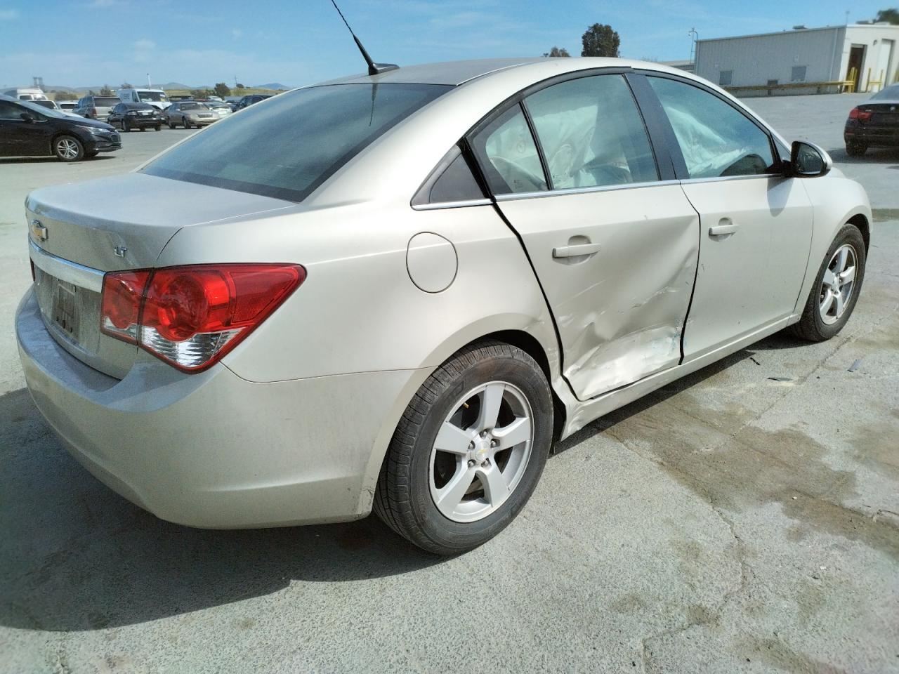 Photo 4 from auction – 2014 CHEVROLET CRUZE LT with VIN 1G1PC5SB0E7218657