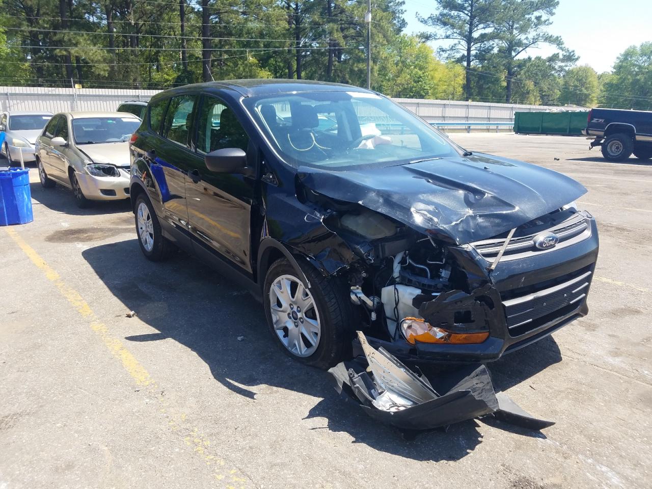 FORD ESCAPE S 2014 with VIN 1FMCU0F73EUE04265 - Photo from auction