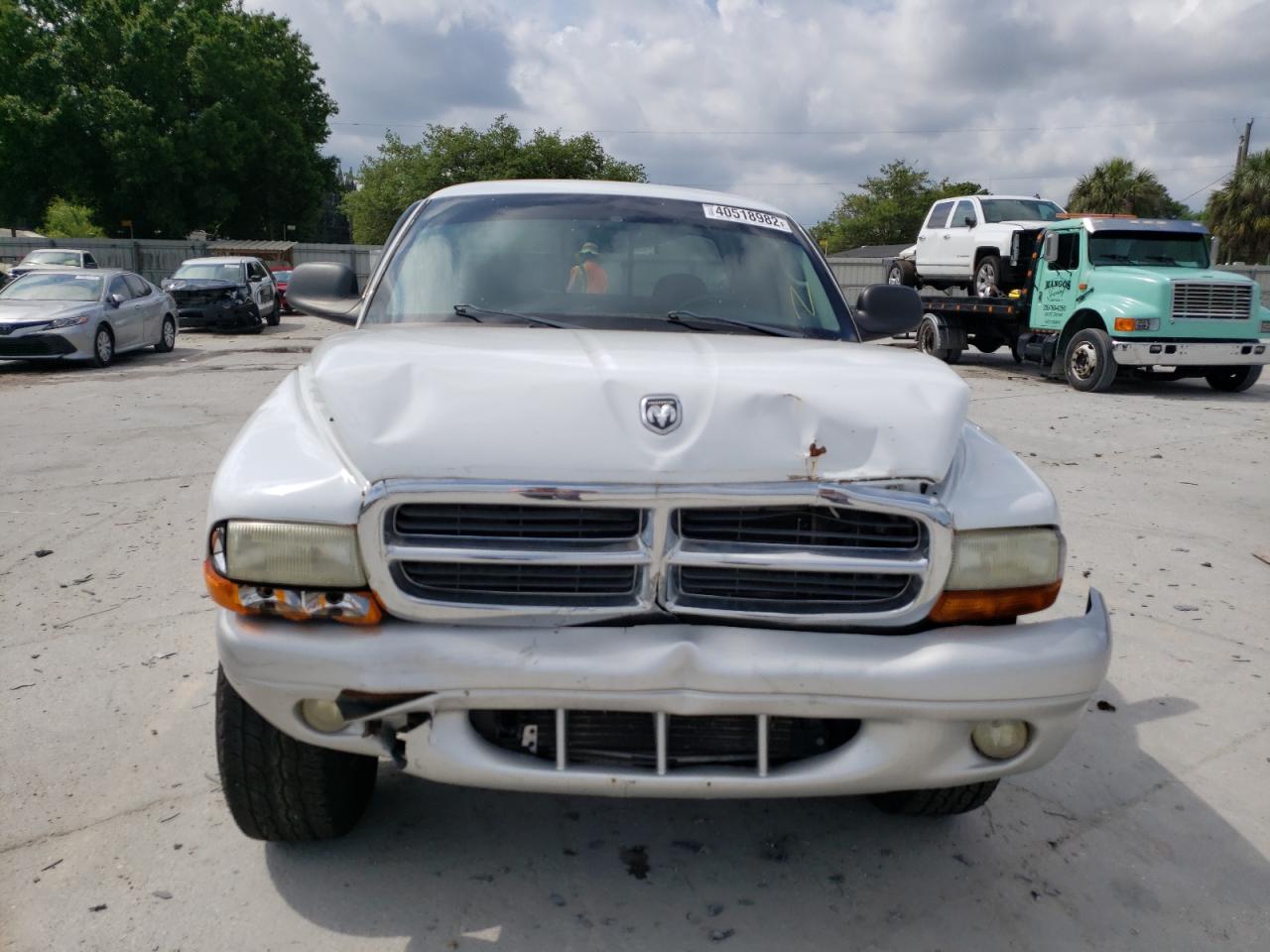 Photo 9 from auction – 2004 DODGE DAKOTA SLT with VIN 1D7HG42K24S610535