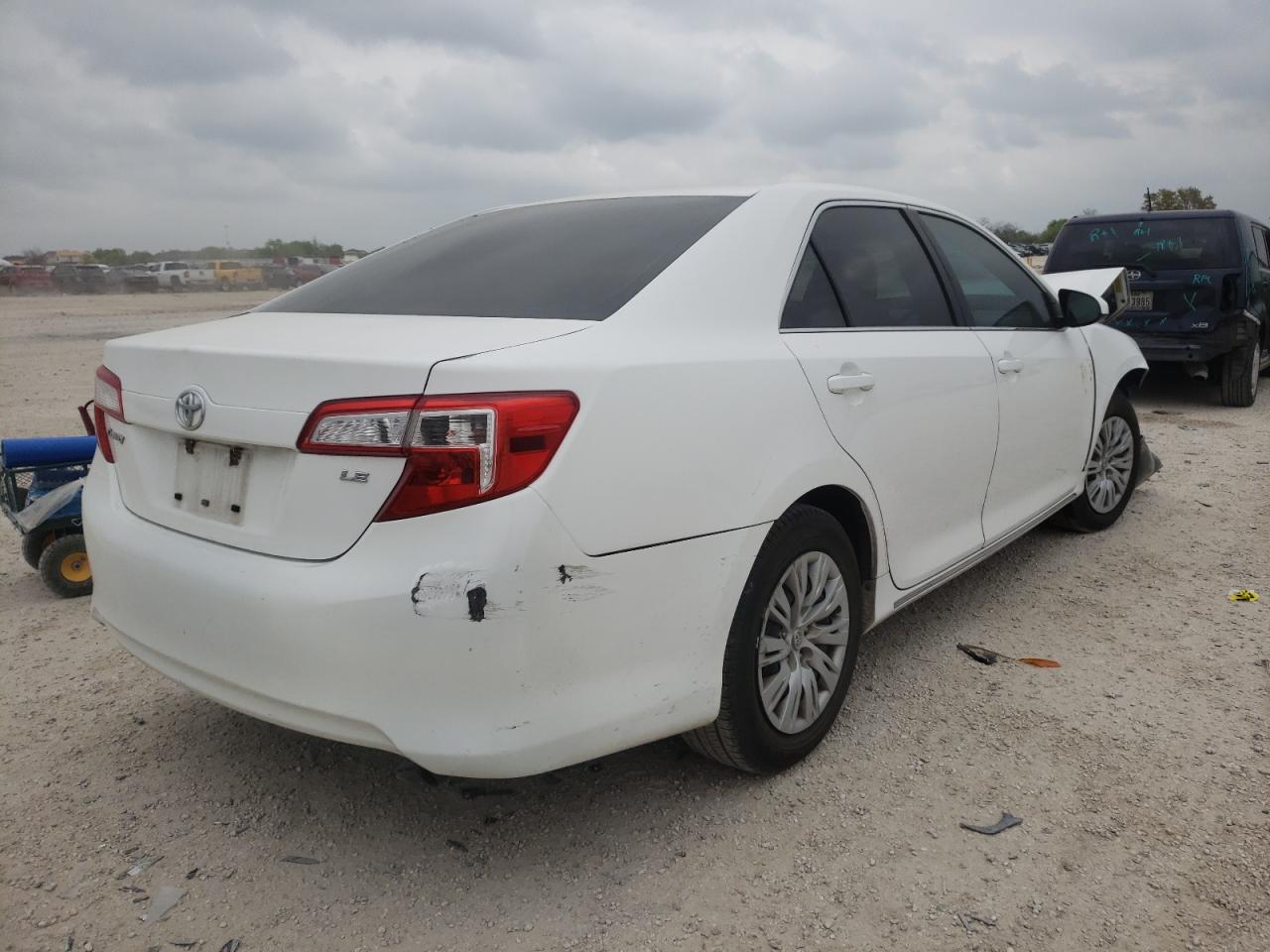 Photo 4 from auction – 2013 TOYOTA CAMRY L with VIN 4T4BF1FK6DR277189