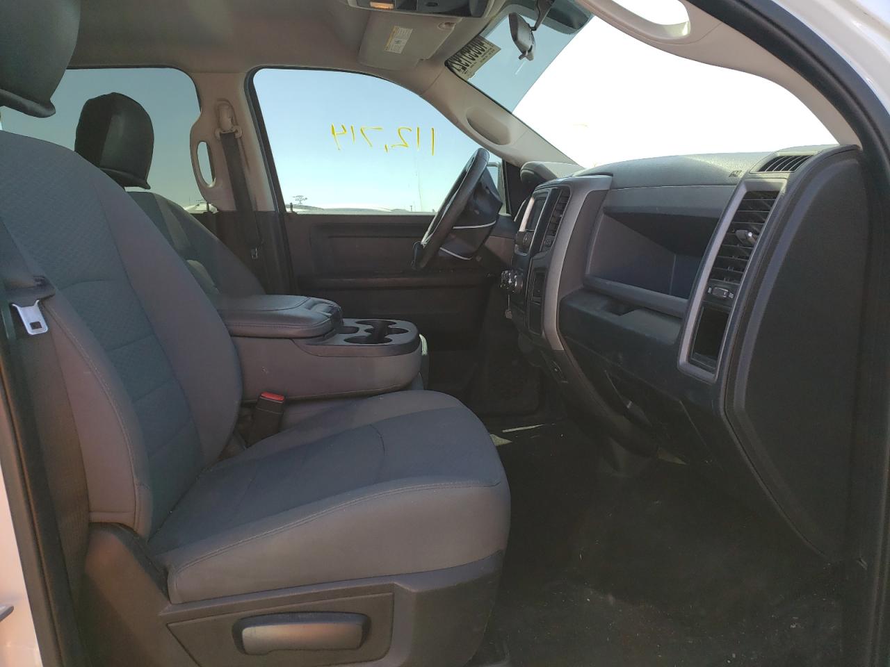 Photo 5 from auction – 2017 RAM 1500 ST with VIN 3C6RR7KT1HG790758