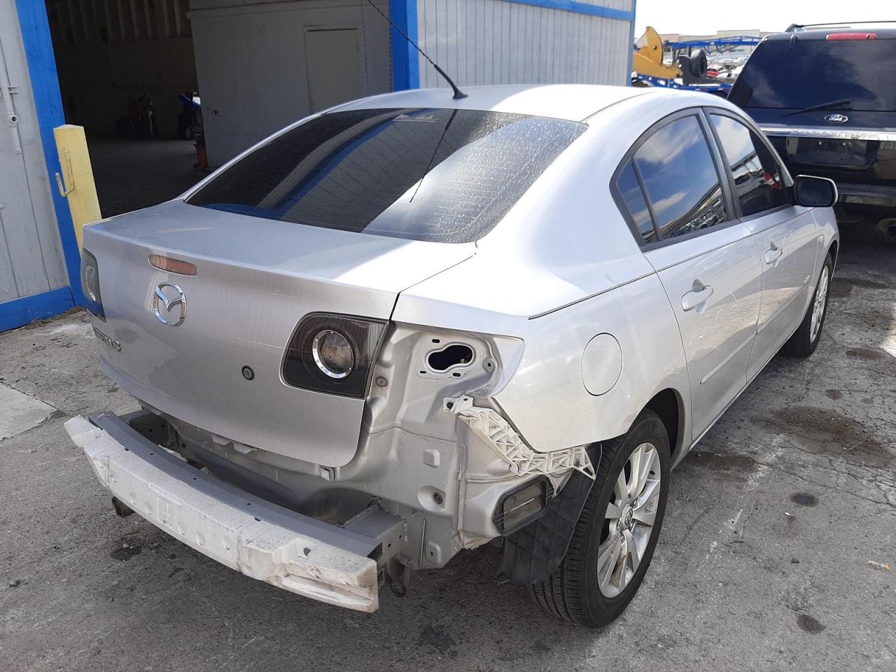 Foto 4 de la subasta – 2008 MAZDA 3 S con VIN JM1BK323681843427