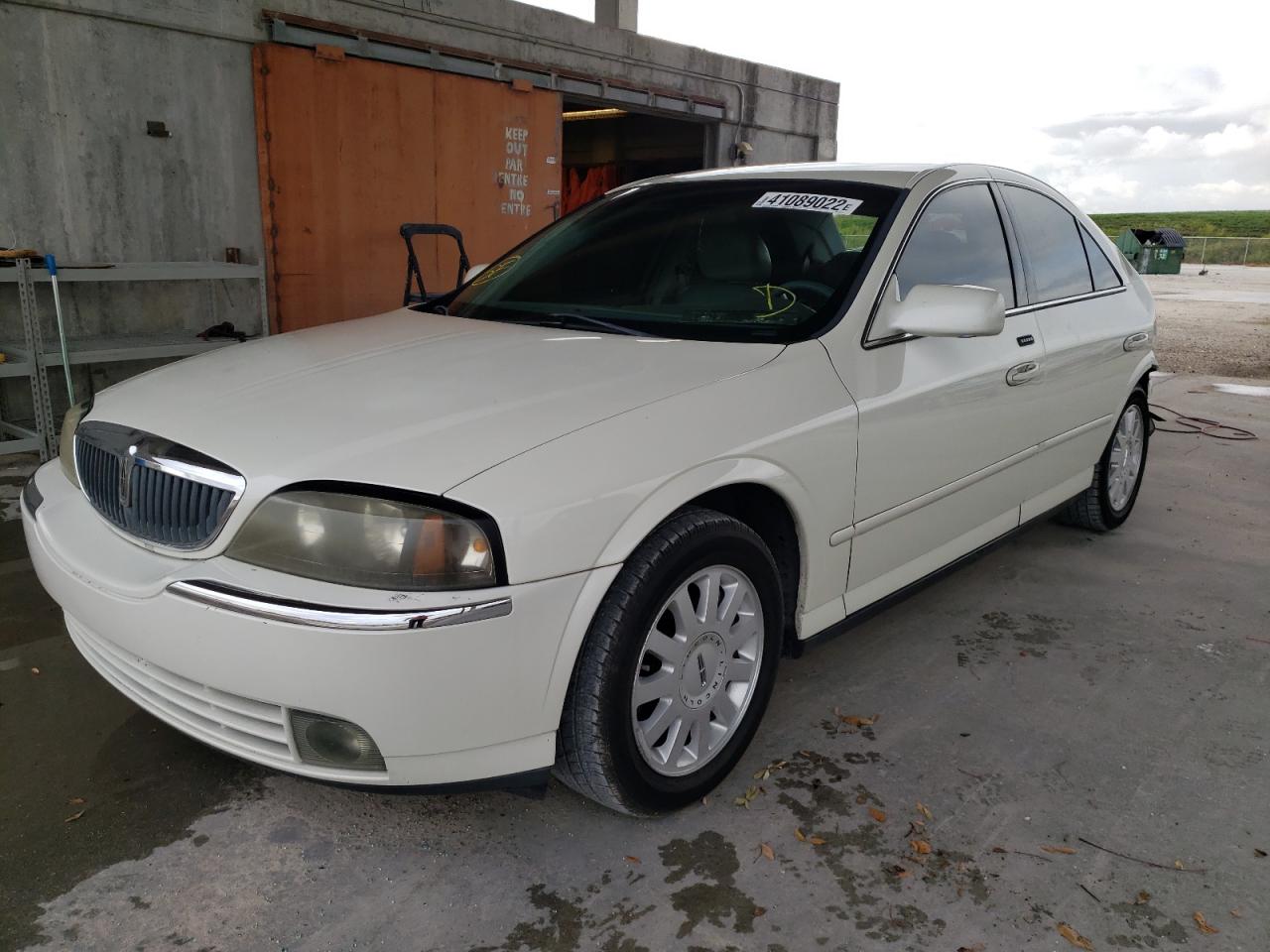 Photo 2 from auction – 2005 LINCOLN LS with VIN 1LNHM86S45Y632177