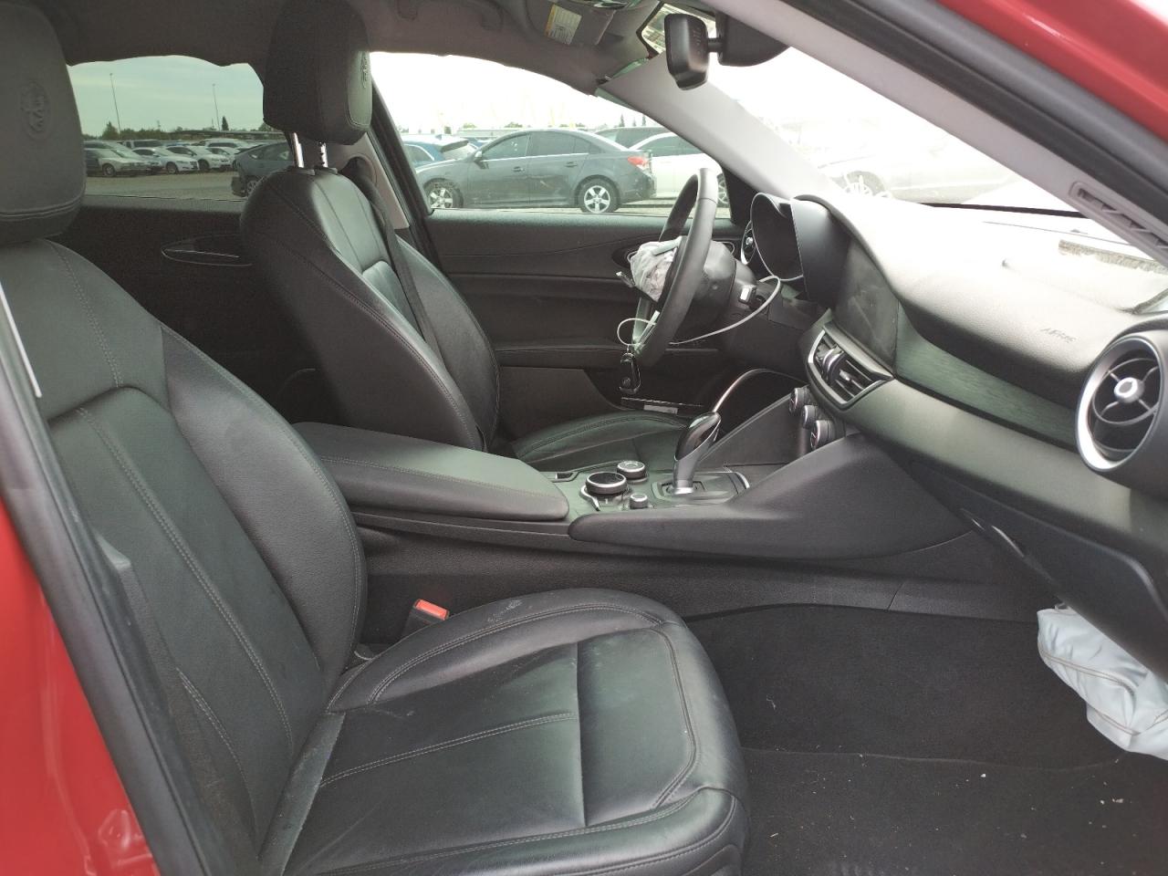 Photo 5 from auction – 2018 ALFA ROMEO GIULIA with VIN ZARFAEBN1J7564140