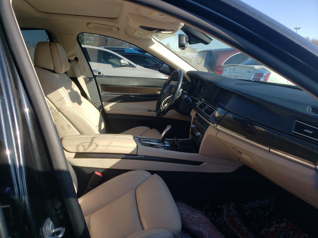 Photo 5 from auction – 2012 BMW 750 XI with VIN WBAKC6C5XCC396321