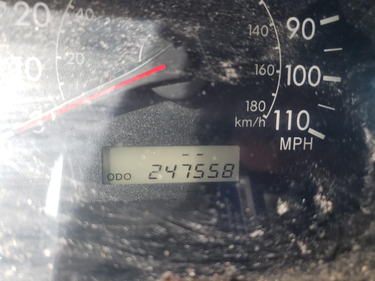 Photo 8 from auction – 2005 TOYOTA COROLLA with VIN JTDBR32E852058992