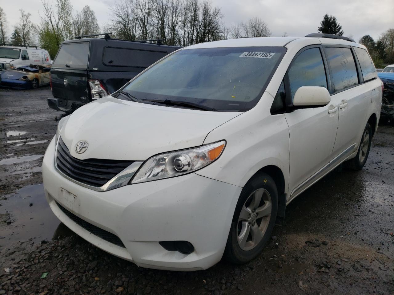 Photo 2 from auction – 2016 TOYOTA SIENNA with VIN 5TDKK3DC9GS756510