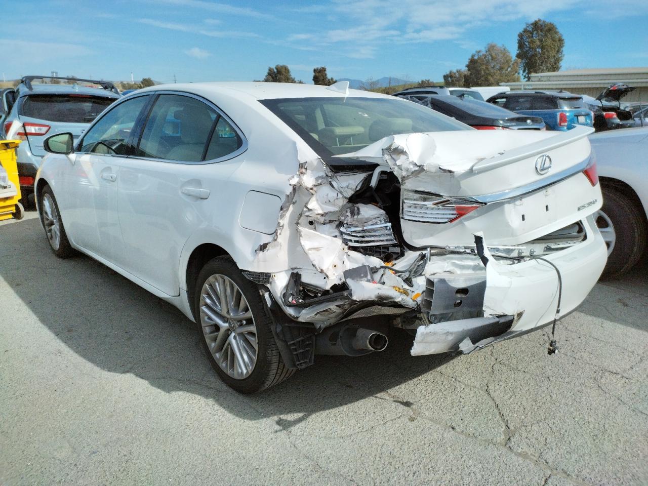 Photo 3 from auction – 2015 LEXUS ES 350 with VIN JTHBK1GG0F2184850
