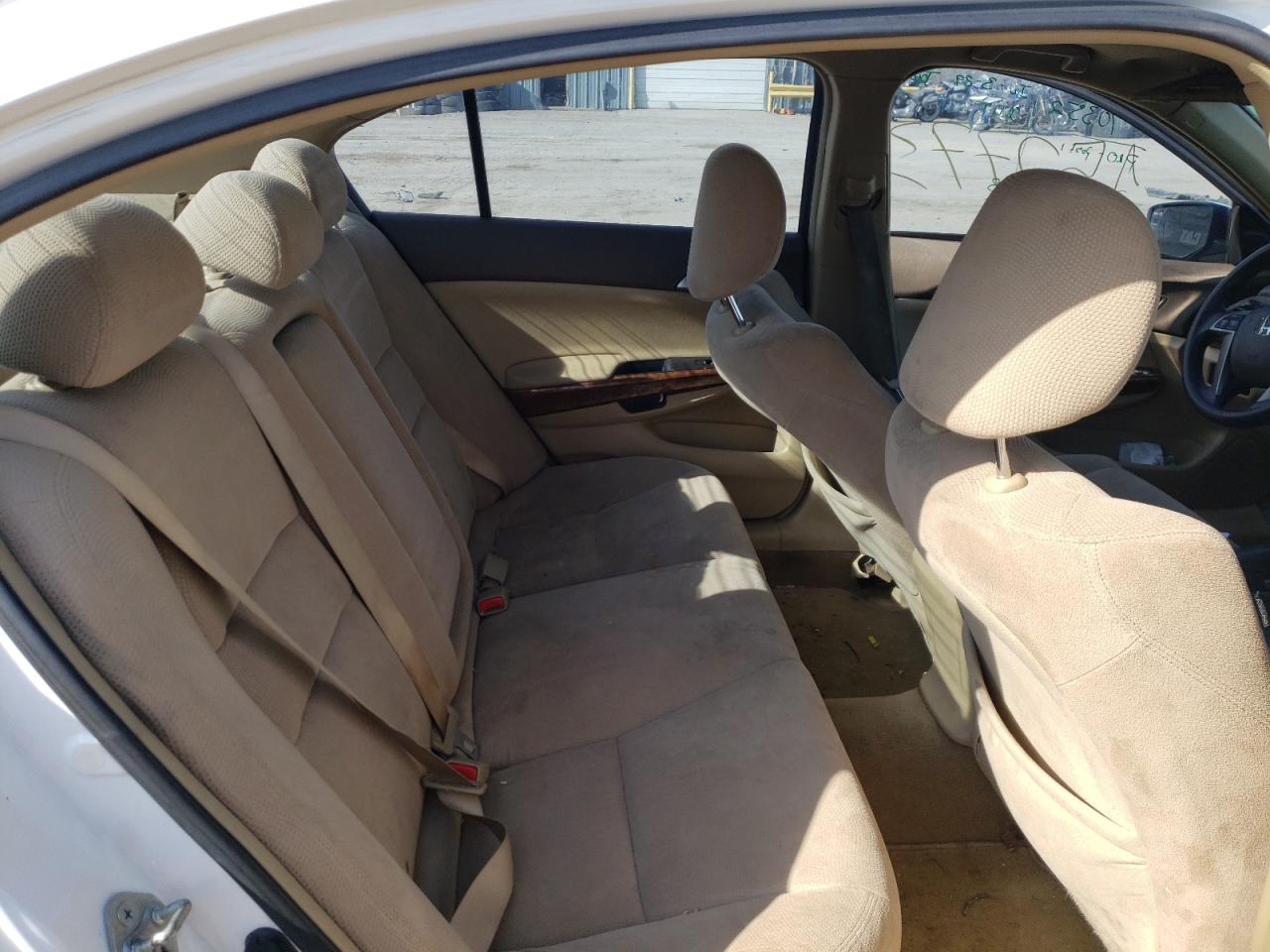 Photo 6 from auction – 2008 HONDA ACCORD EX with VIN JHMCP26788C021082