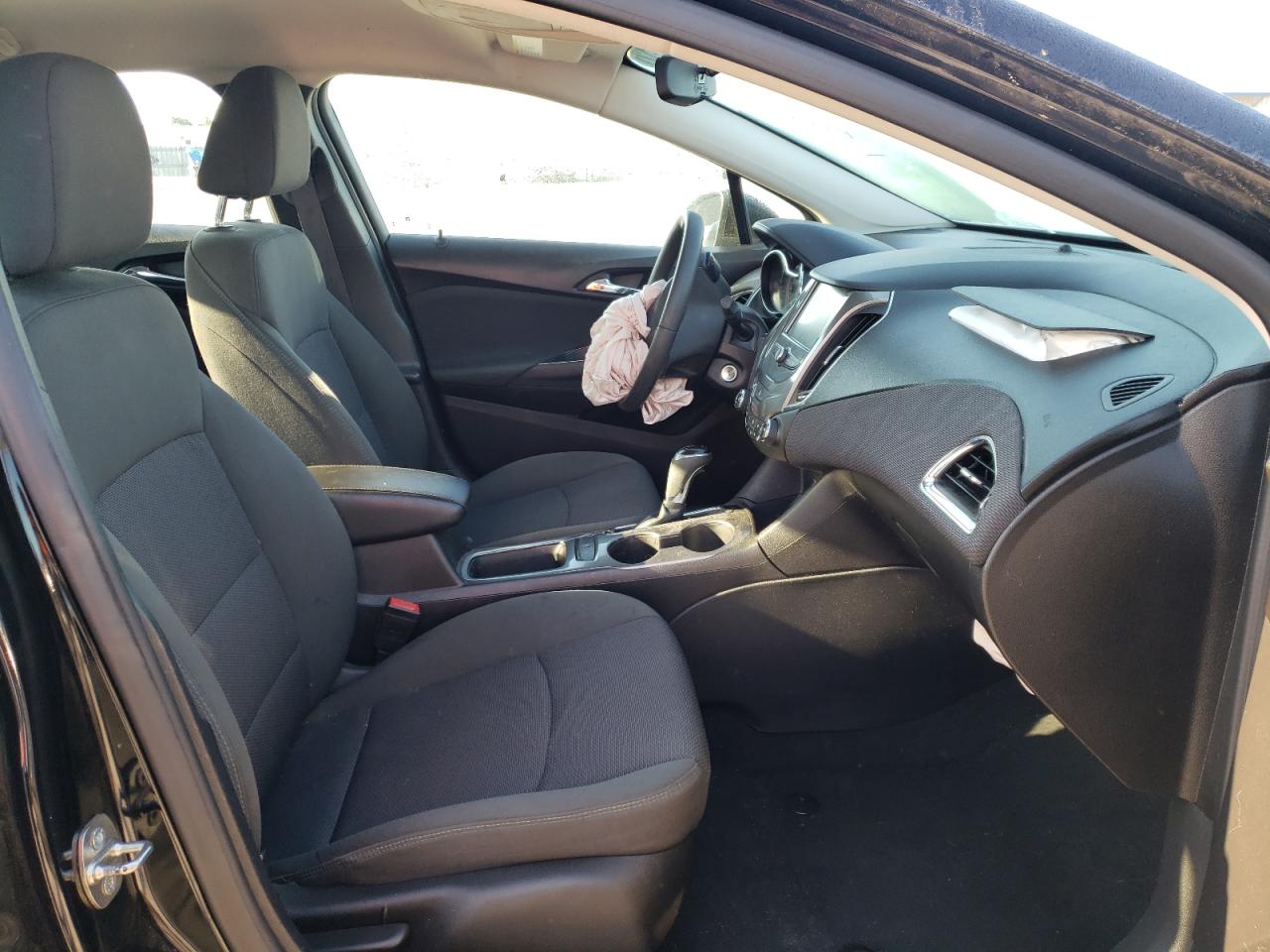 Photo 5 from auction – 2016 CHEVROLET CRUZE LT with VIN 1G1BE5SM2G7296205