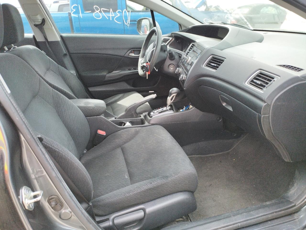 Photo 5 from auction – 2013 HONDA CIVIC LX with VIN 19XFB2F53DE211077