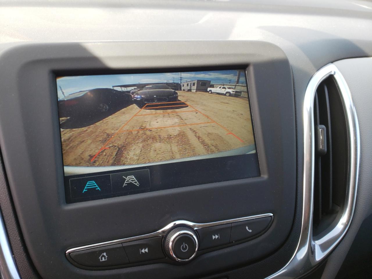 Photo 9 from auction – 2018 CHEVROLET EQUINOX LS with VIN 2GNAXHEV1J6315859