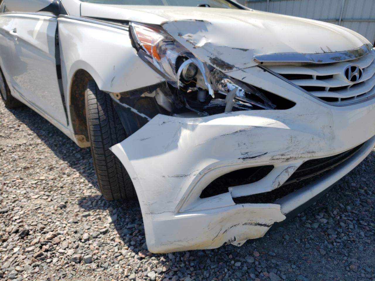 Photo 9 from auction – 2011 HYUNDAI SONATA GLS with VIN 5NPEB4AC9BH237107
