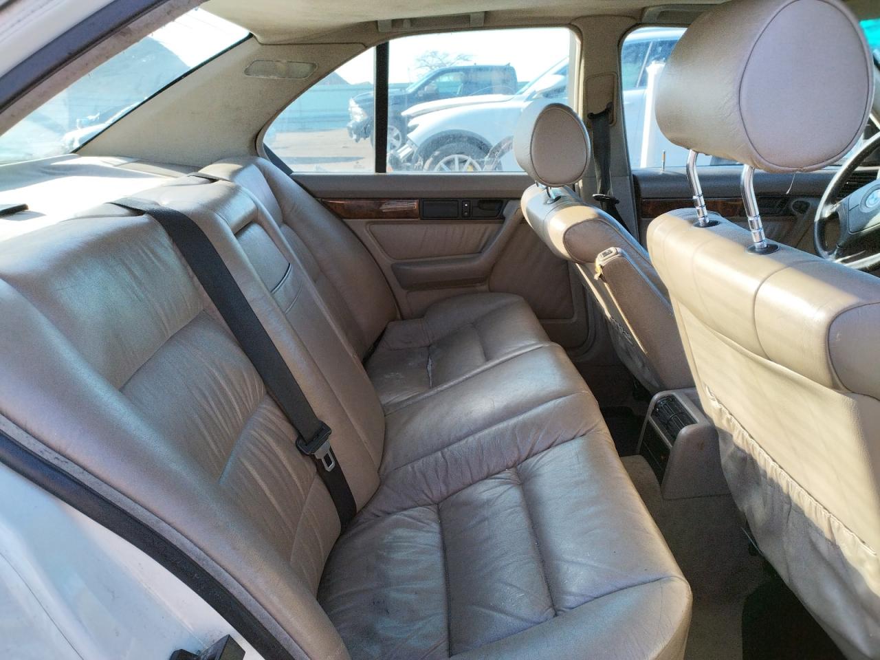 Photo 6 from auction – 1995 BMW 525 I AUTO with VIN WBAHD6327SGK56084