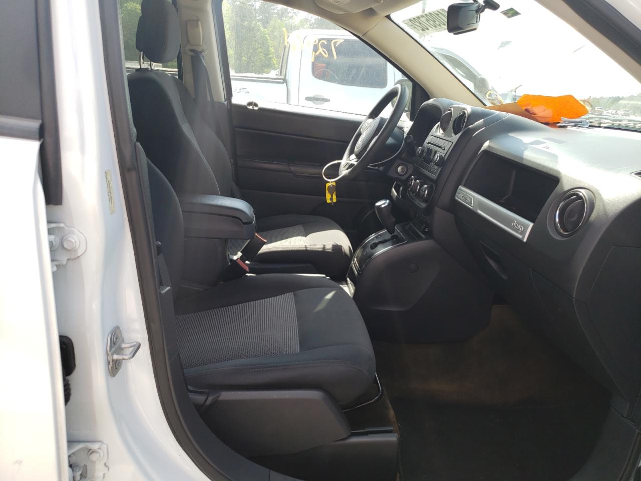 Photo 5 from auction – 2016 JEEP COMPASS SP with VIN 1C4NJCBA8GD753479