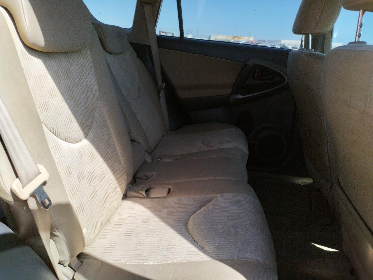Photo 6 from auction – 2010 TOYOTA RAV4 with VIN 2T3ZF4DVXAW048556