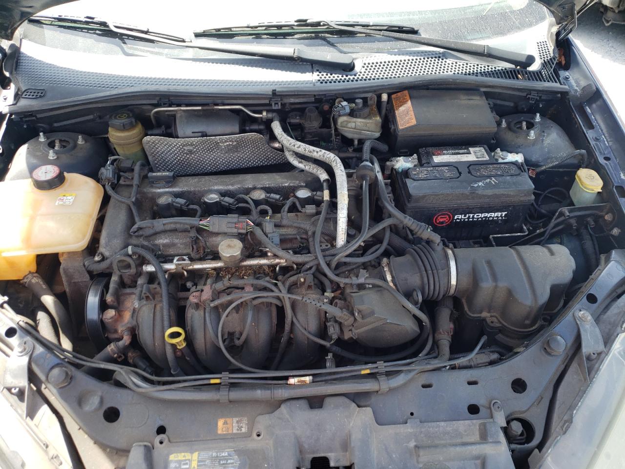 Photo 7 from auction – 2004 FORD FOCUS SE C with VIN 1FAFP34Z64W195319