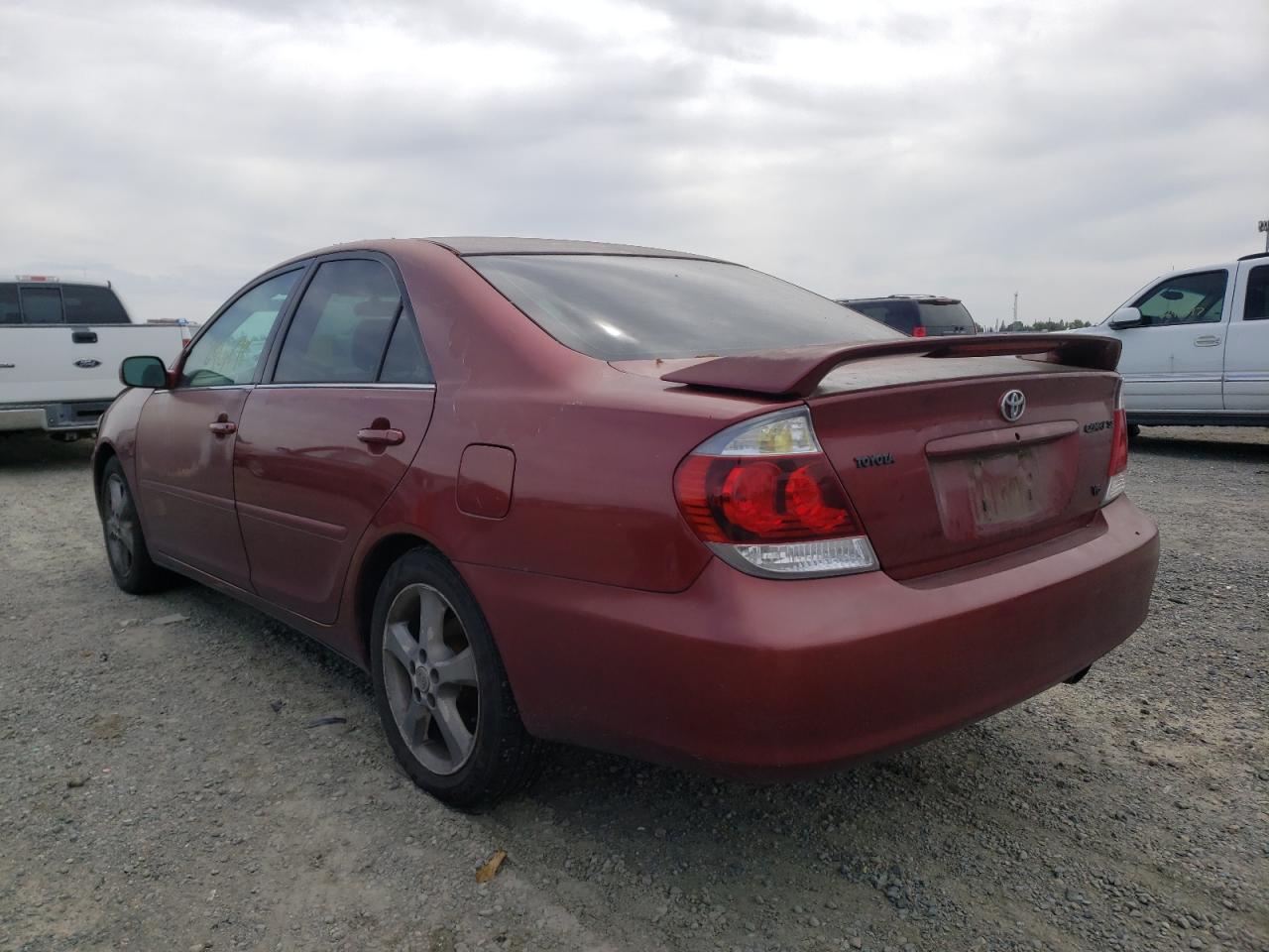 Photo 3 from auction – 2005 TOYOTA CAMRY SE with VIN 4T1BA30K45U508623