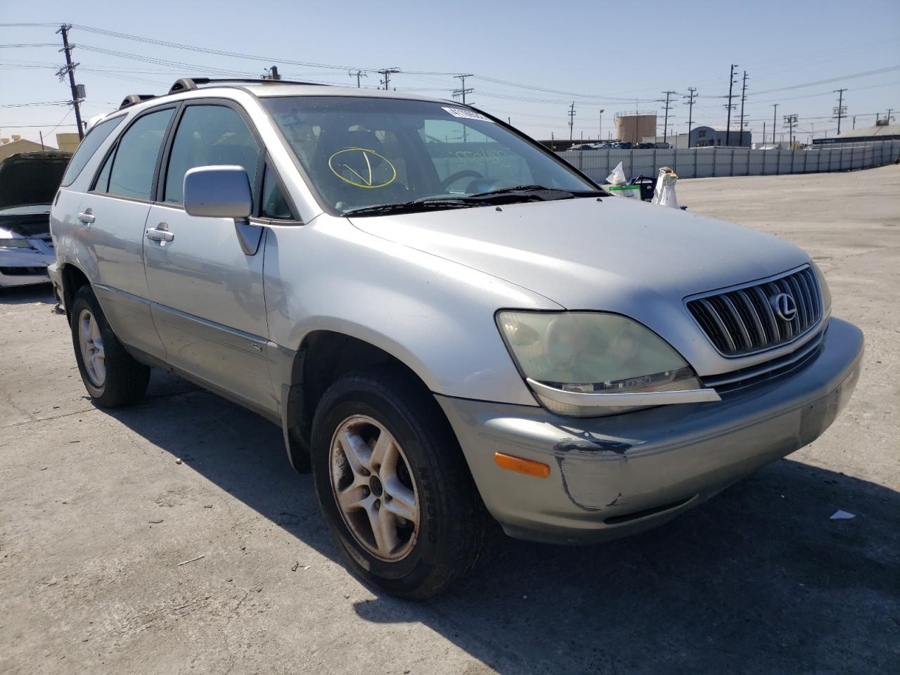 LEXUS RX 300 2001 with VIN JTJGF10U510095983 - Photo from auction