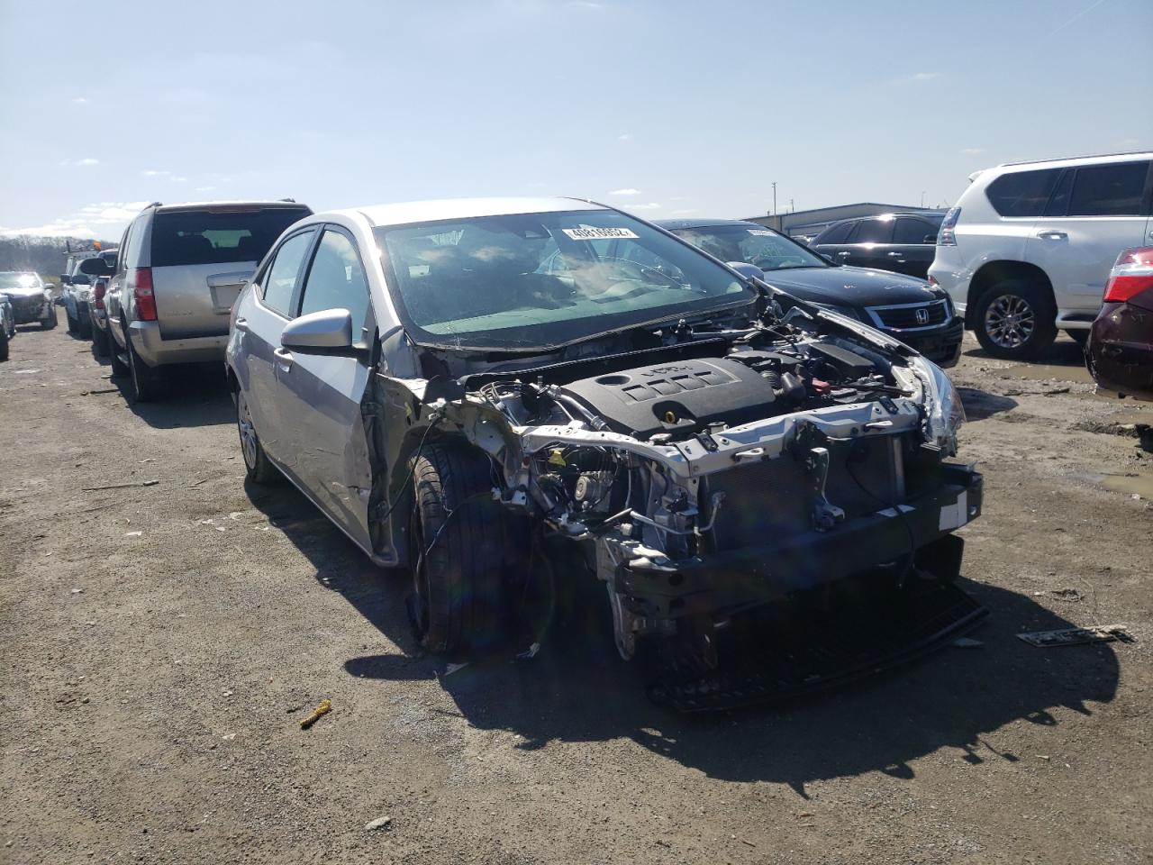 TOYOTA COROLLA L 2018 with VIN 2T1BURHE0JC038031 - Photo from auction