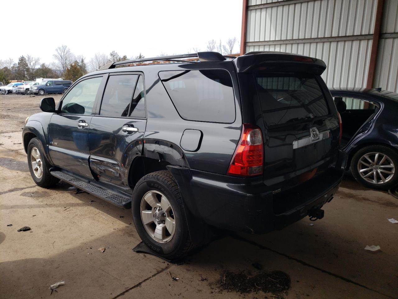 Photo 3 from auction – 2007 TOYOTA 4RUNNER SR with VIN JTEBU14R570121673