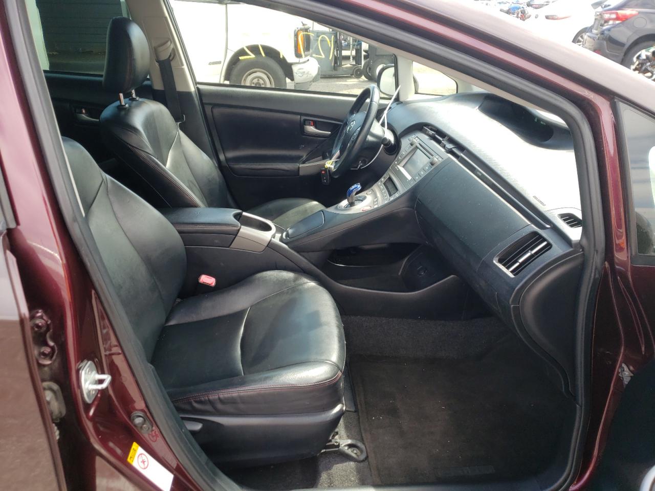Photo 5 from auction – 2013 TOYOTA PRIUS with VIN JTDKN3DU5D5599222