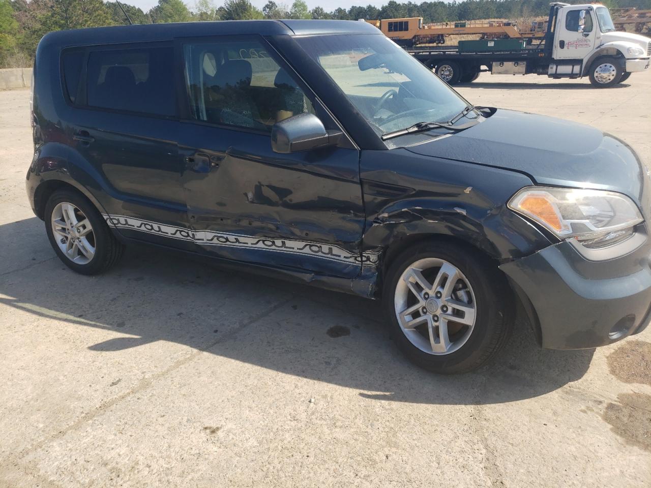 Photo 9 from auction – 2011 KIA SOUL + with VIN KNDJT2A21B7198945