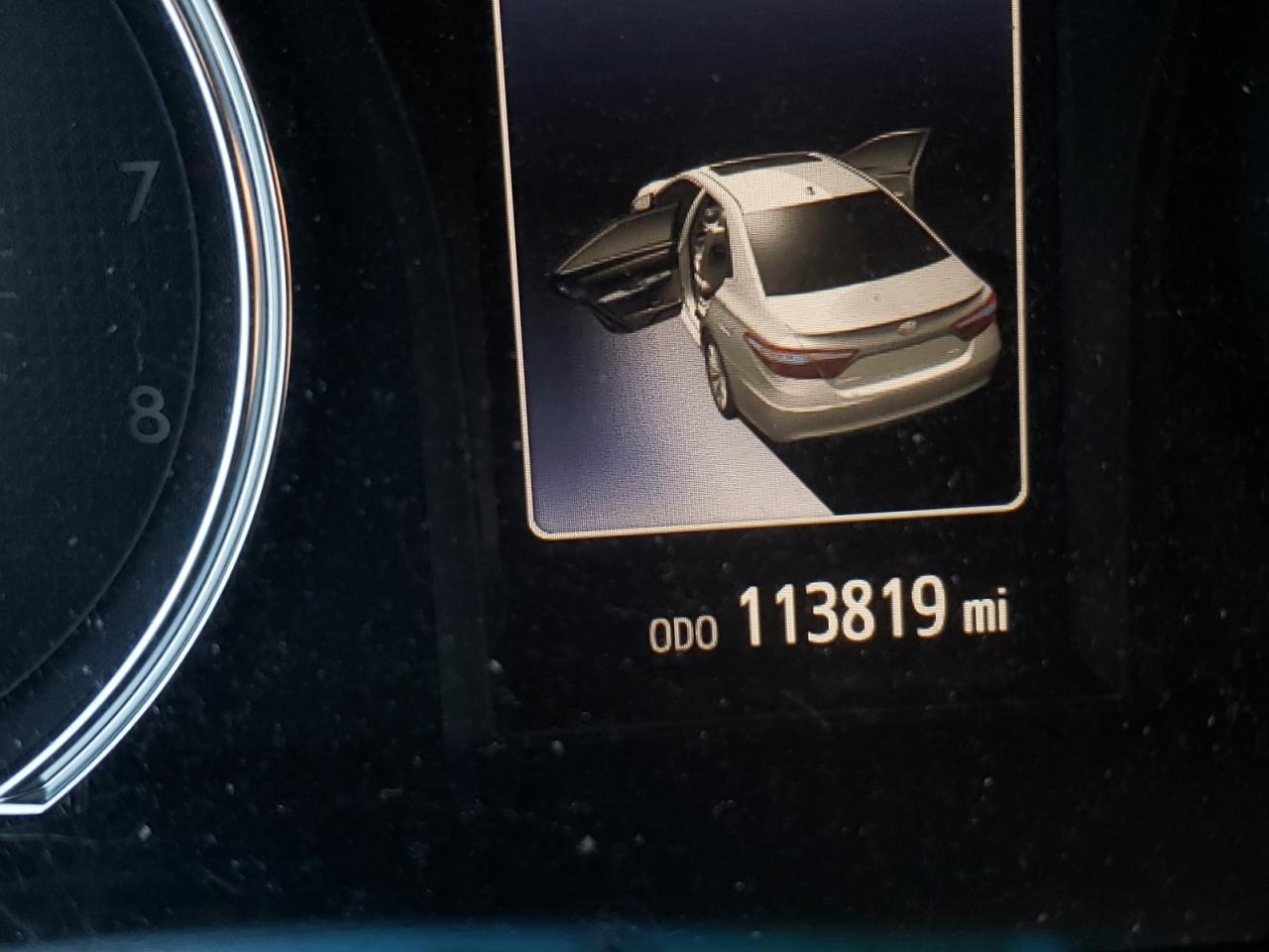 Photo 8 from auction – 2015 TOYOTA CAMRY LE with VIN 4T1BF1FK1FU055771