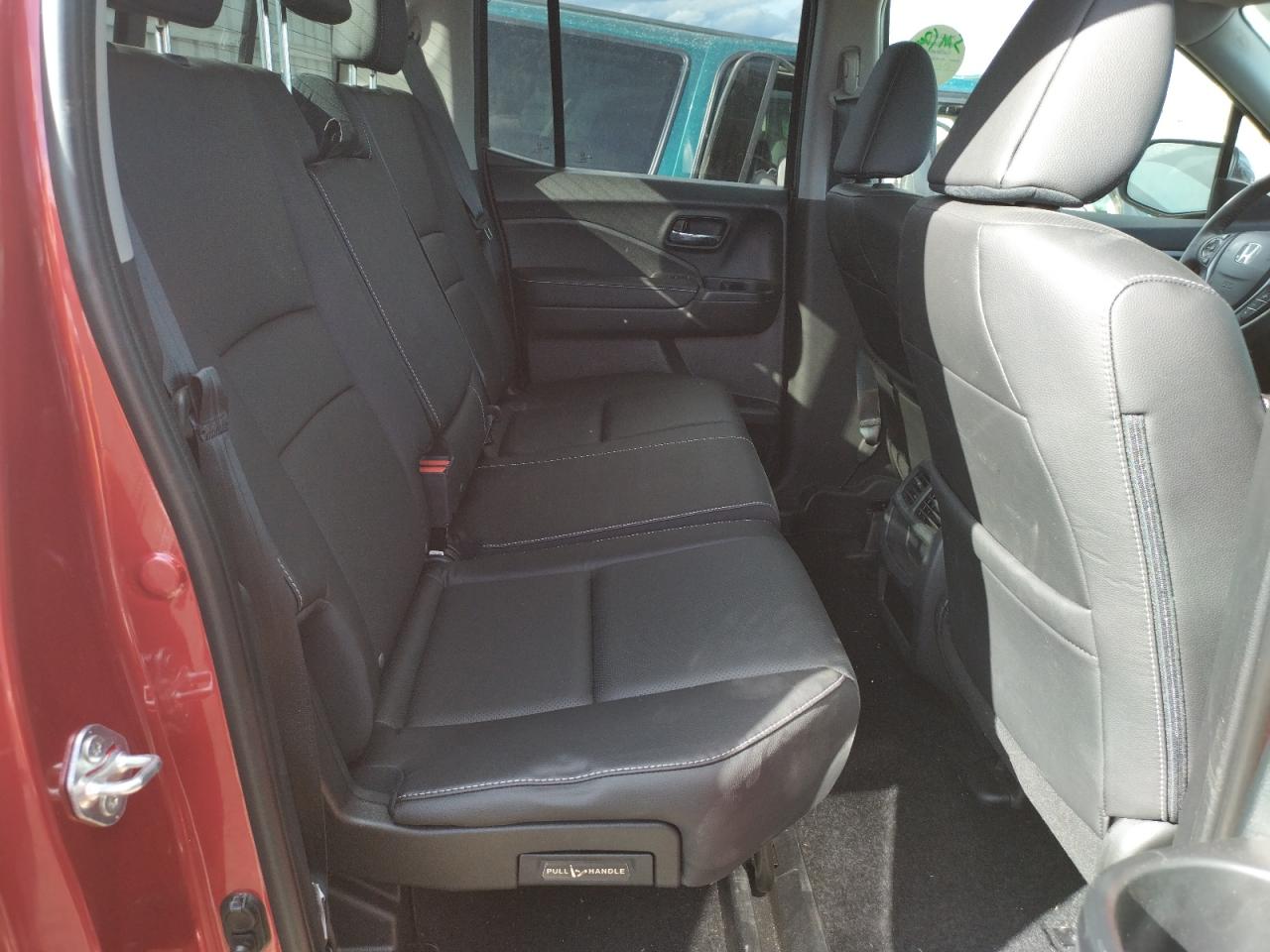 Photo 6 from auction – 2021 HONDA RIDGELINE with VIN 5FPYK3F74MB018048