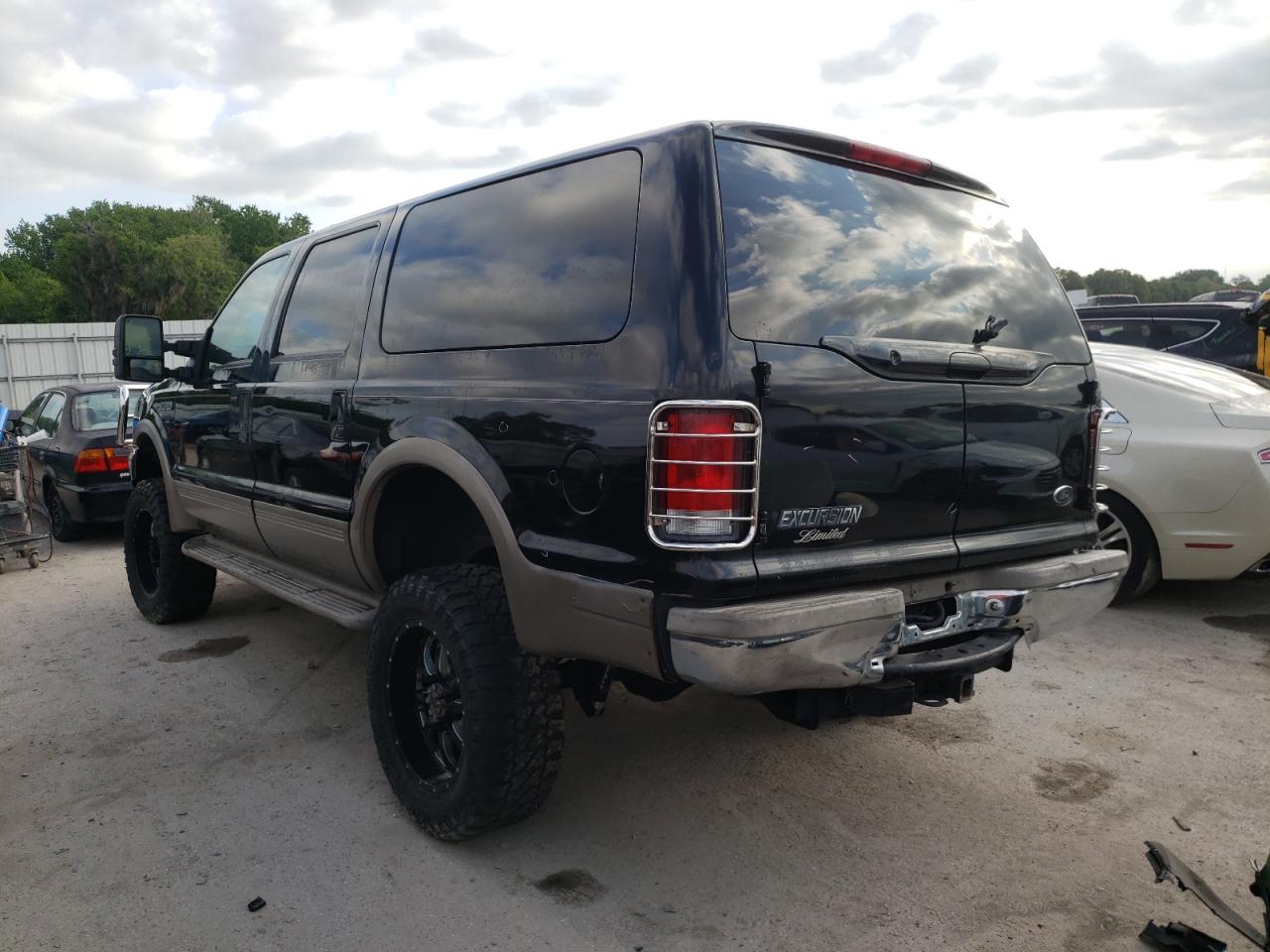Photo 3 from auction – 2000 FORD EXCURSION with VIN 1FMSU43F1YEB53985