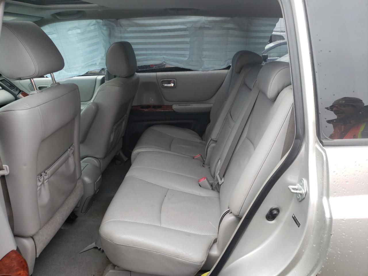 Photo 6 from auction – 2005 TOYOTA HIGHLANDER with VIN JTEDP21A350086701