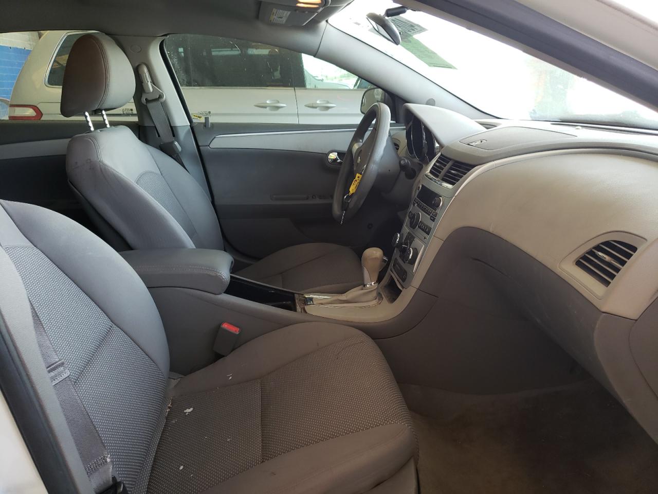Photo 5 from auction – 2012 CHEVROLET MALIBU LS with VIN 1G1ZA5EU7CF398315