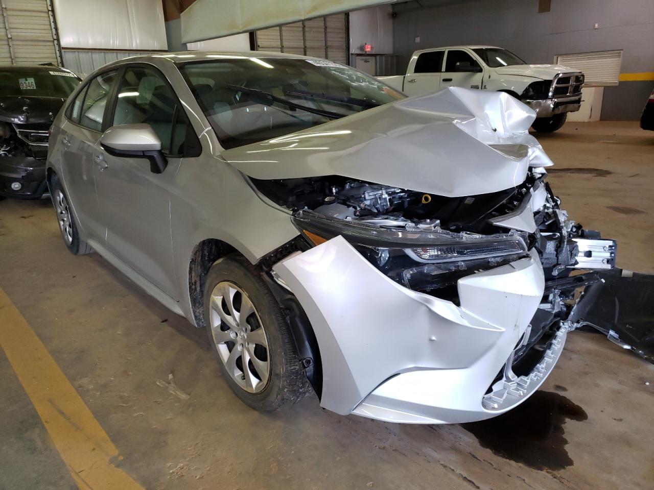 Photo 1 from auction – 2020 TOYOTA COROLLA LE with VIN 5YFEPRAE4LP087945