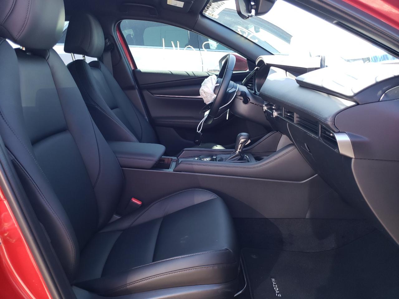 Photo 5 from auction – 2021 MAZDA 3 SELECT with VIN JM1BPAKL4M1403576