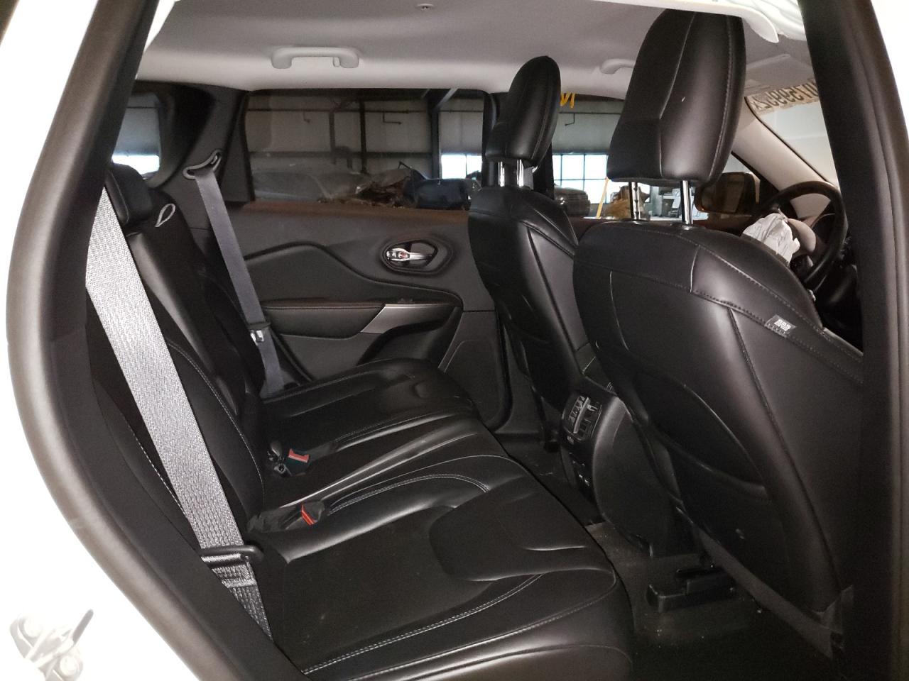 Photo 6 from auction – 2020 JEEP CHEROKEE L with VIN 1C4PJMLB7LD587035