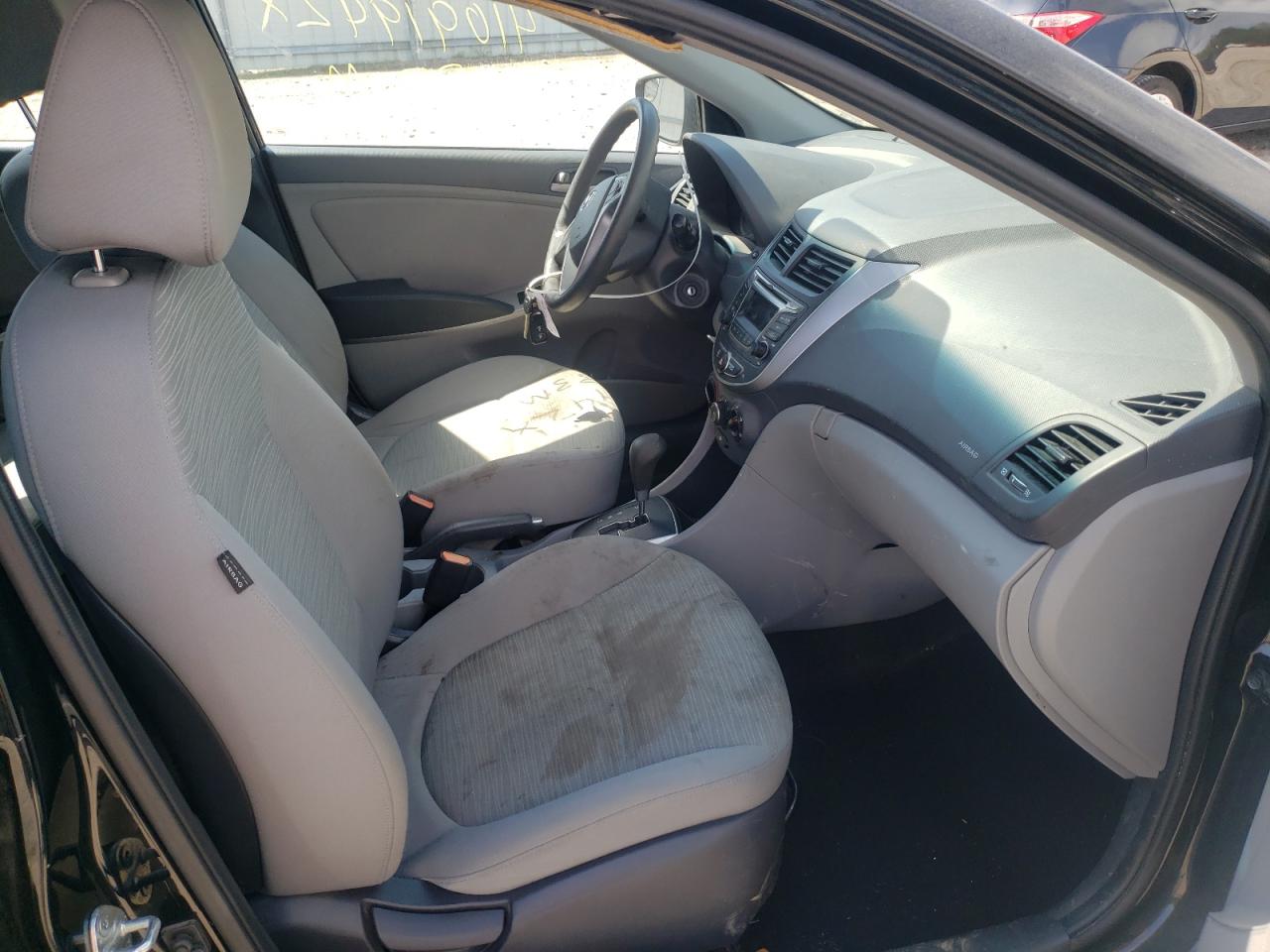 Photo 5 from auction – 2016 HYUNDAI ACCENT SE with VIN KMHCT5AE7GU239152