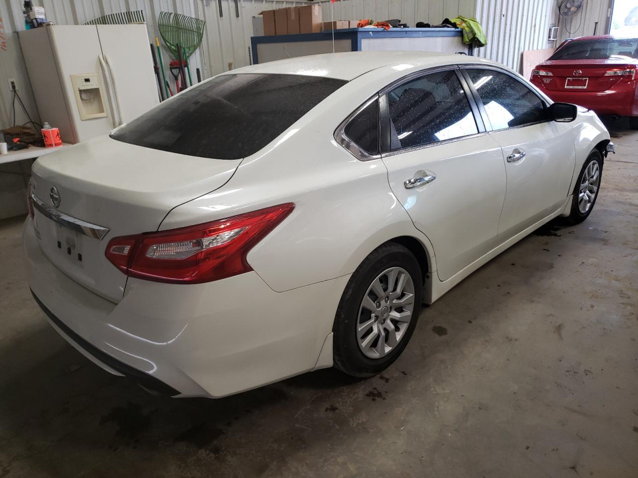 Photo 4 from auction – 2016 NISSAN ALTIMA 2.5 with VIN 1N4AL3AP1GN355741