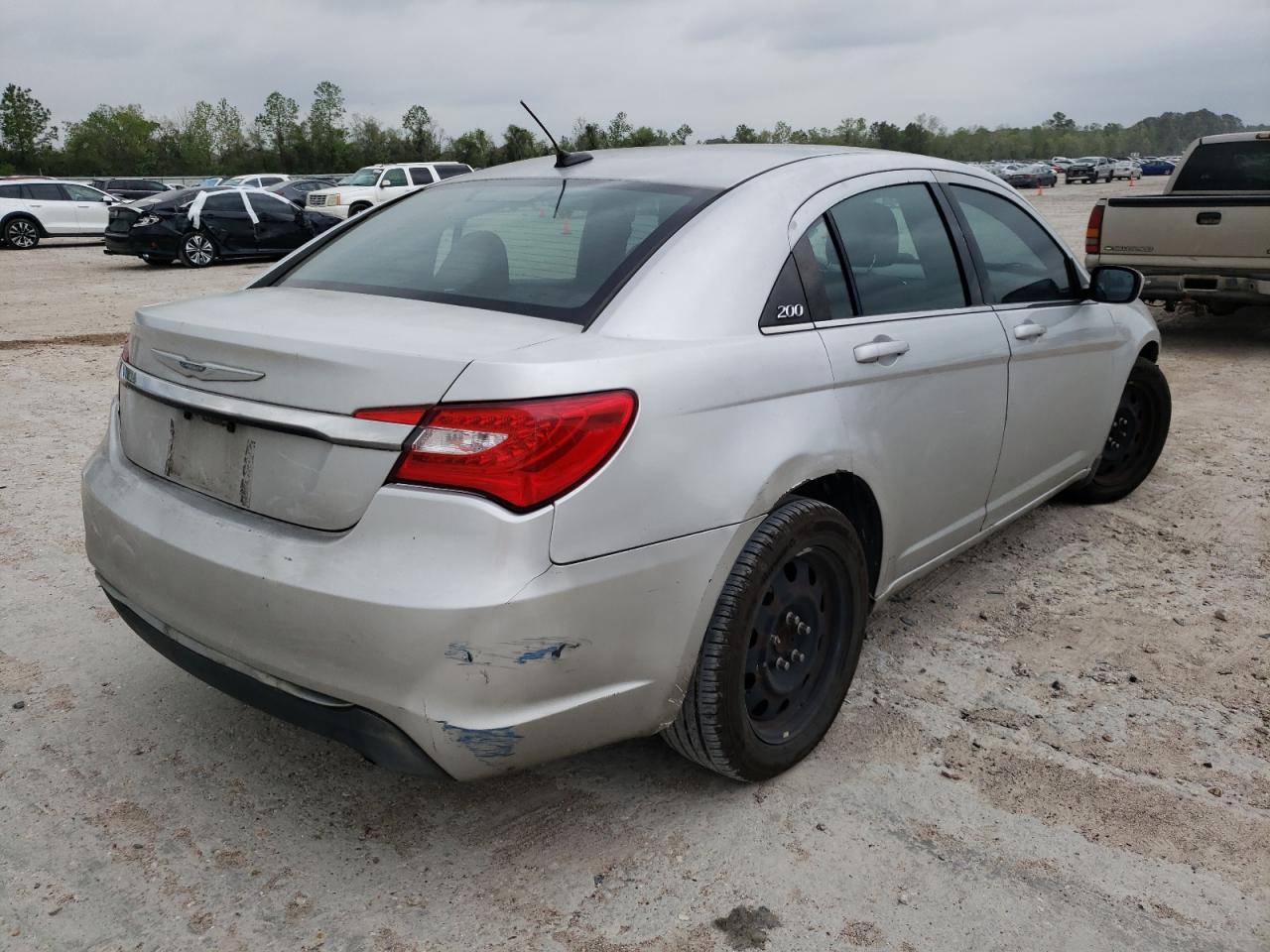 Photo 4 from auction – 2012 CHRYSLER 200 LX with VIN 1C3CCBABXCN222962