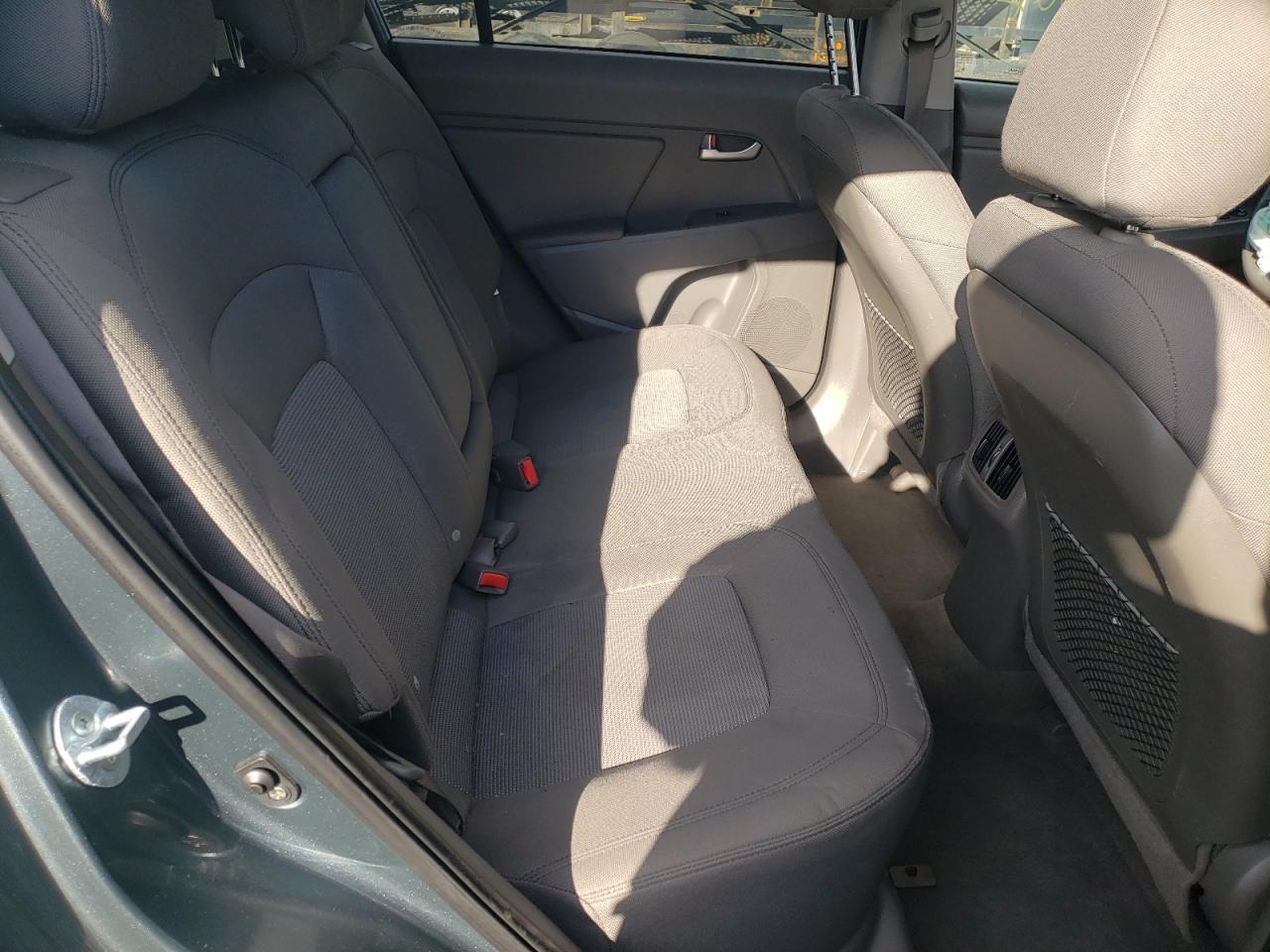 Photo 6 from auction – 2014 KIA SPORTAGE L with VIN KNDPBCAC0E7577628