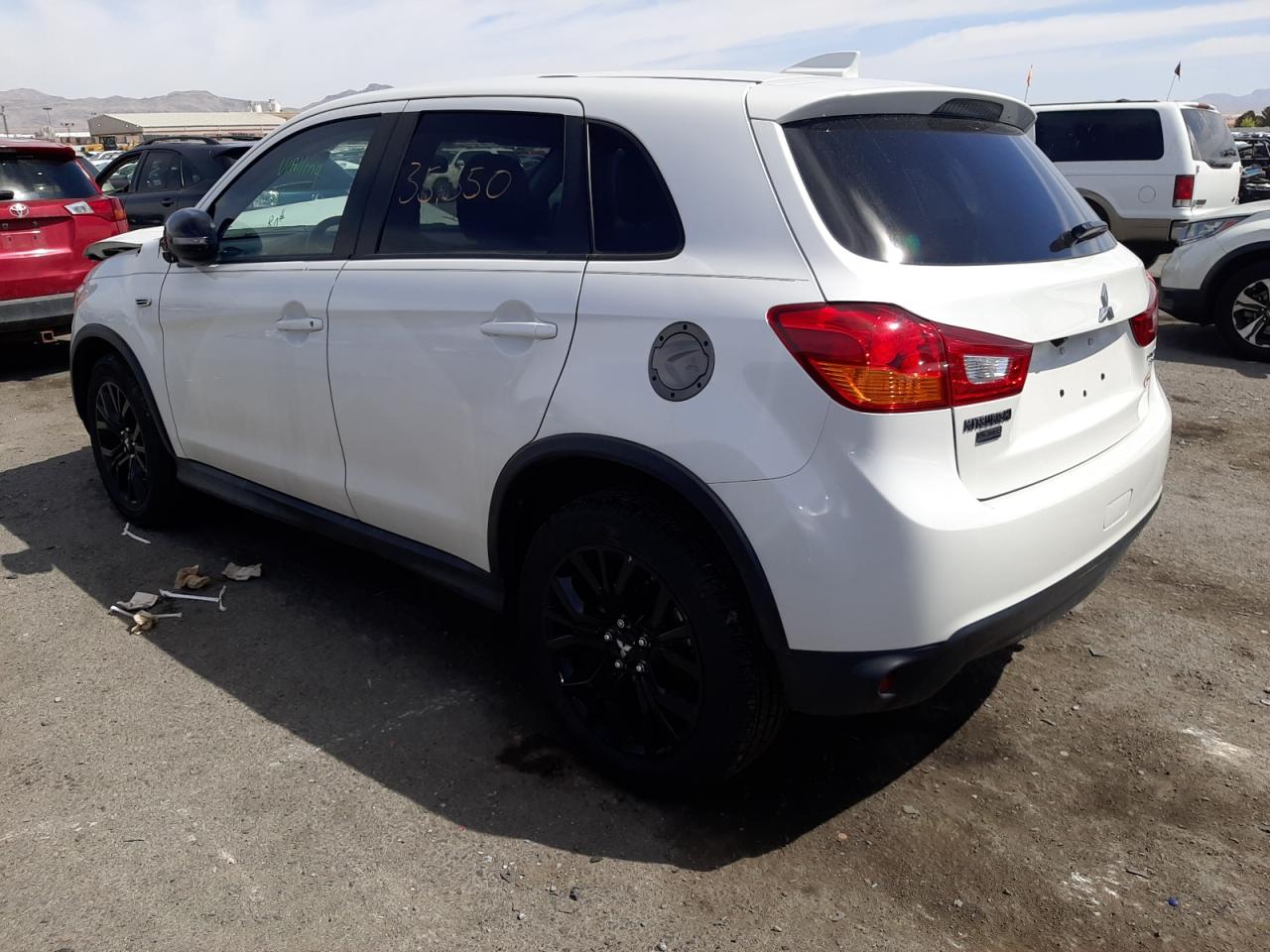 Photo 3 from auction – 2017 MITSUBISHI OUTLANDER with VIN JA4AR3AU8HZ034881