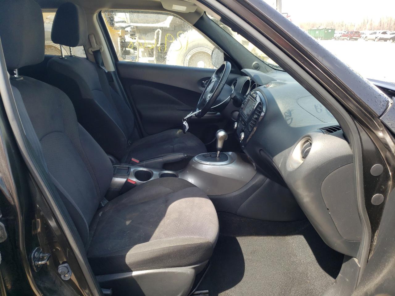 Photo 5 from auction – 2012 NISSAN JUKE S with VIN JN8AF5MR0CT105668