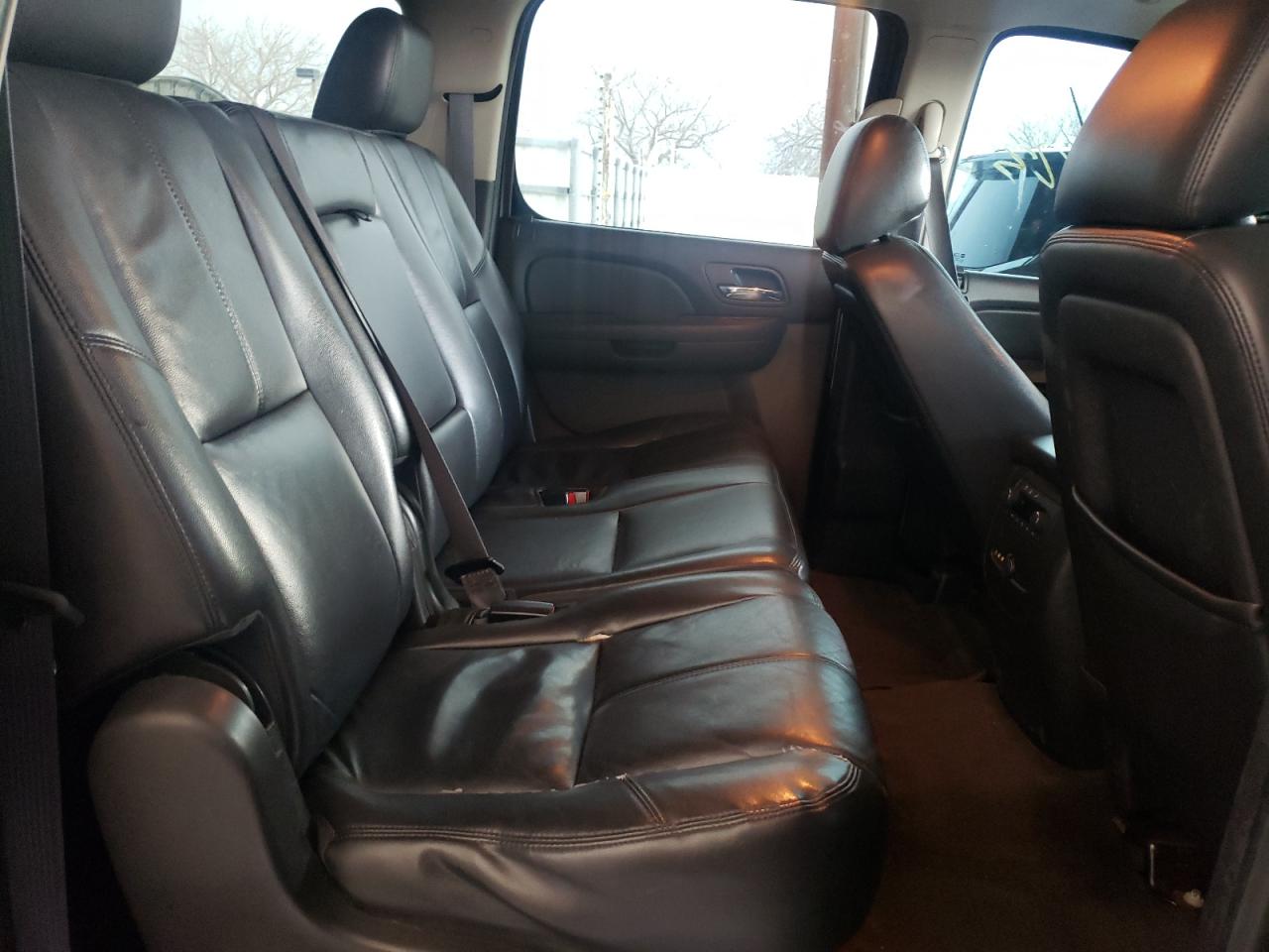 Photo 6 from auction – 2013 CHEVROLET SUBURBAN C with VIN 1GNSCJE02DR232249