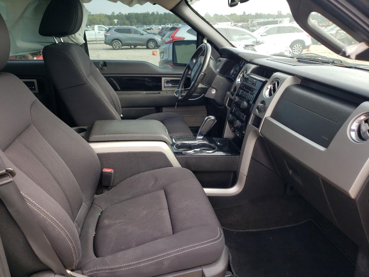 Photo 5 from auction – 2010 FORD F150 SUPER with VIN 1FTEW1C82AKB38043