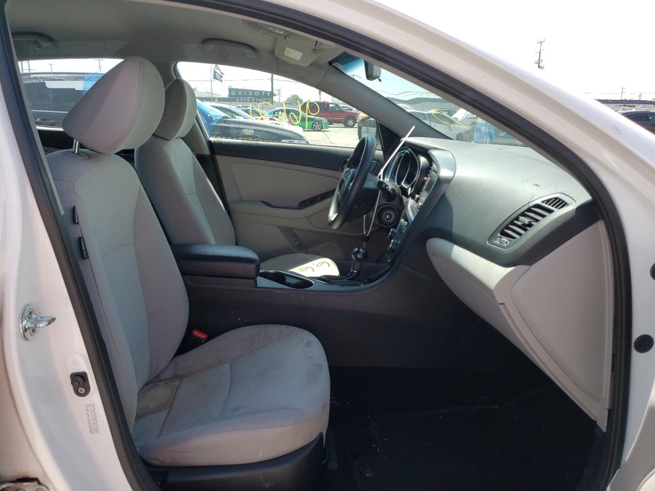 Photo 5 from auction – 2015 KIA OPTIMA LX with VIN KNAGM4A70F5582292
